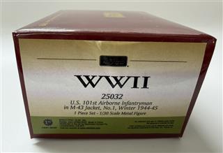 W. Britain U.S. 101st Airborne Infantryman in M-43 No.1 Winter 1944-45 Figure